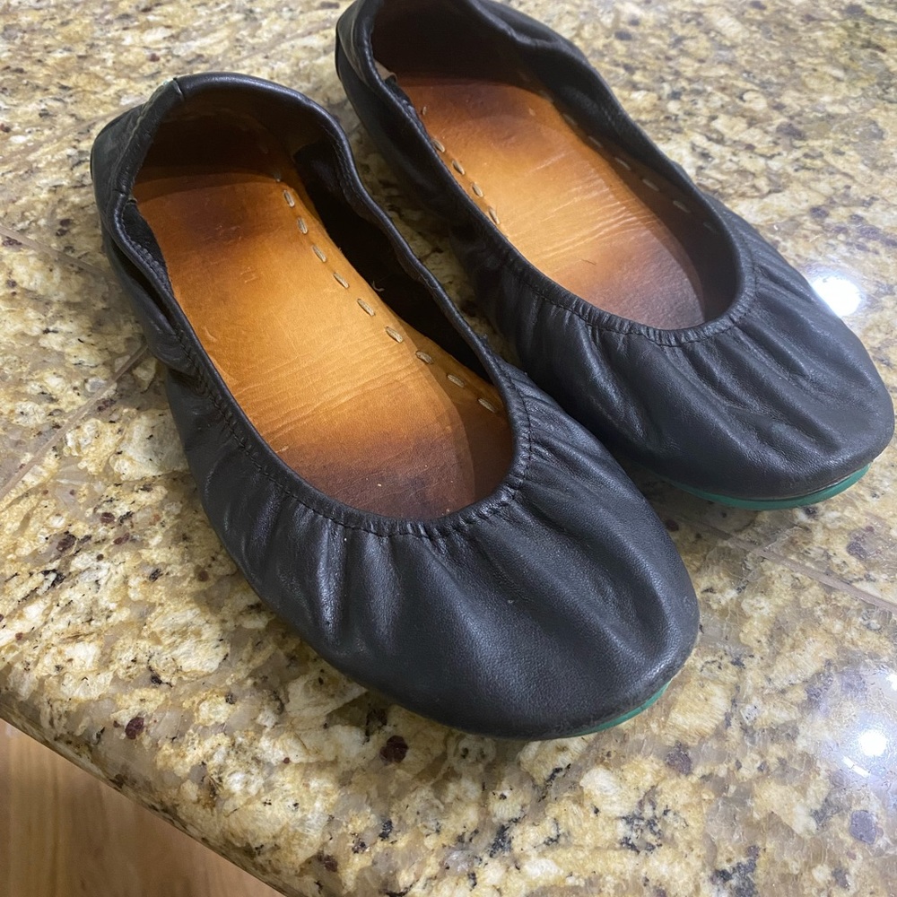 Tieks 10